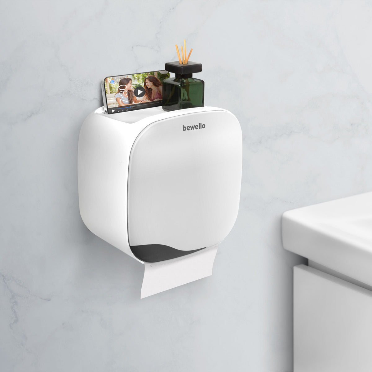 Suport închis pentru hârtie igienică Bewello BW3003, alb